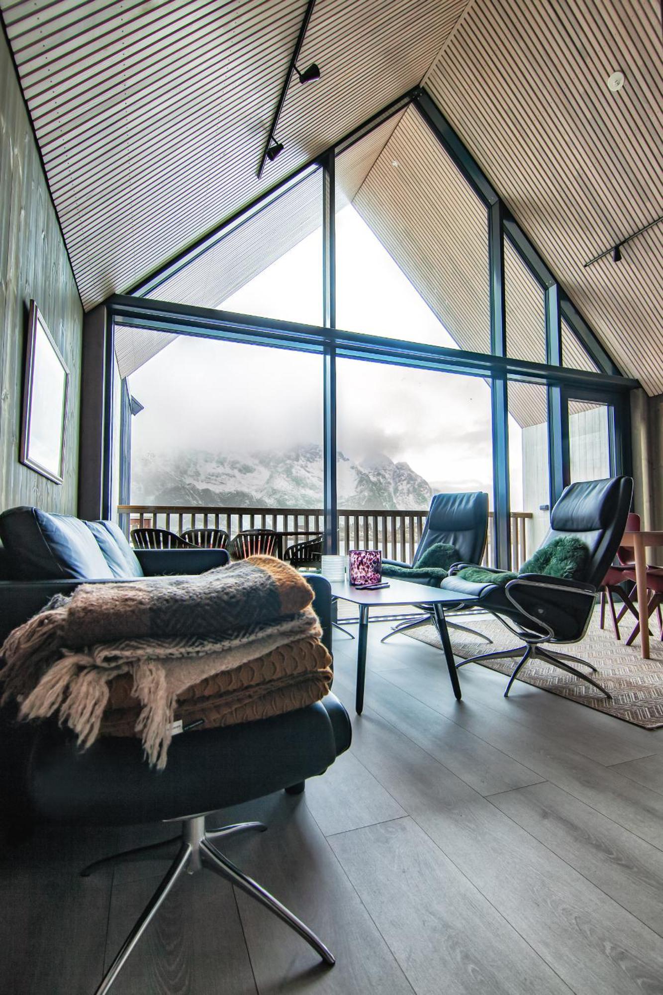 Rorbuleilighet Lysoysundet 1G Henningsvær Exterior foto